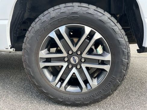 Used 2022 Ford F150 XL w/ STX Appearance Package RWD image 21