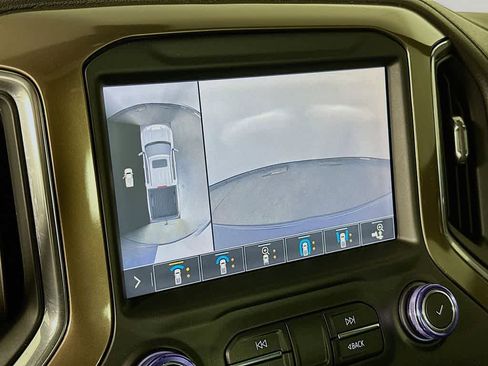 Used 2019 Chevrolet Silverado 1500 High Country w/ Technology Package image 27