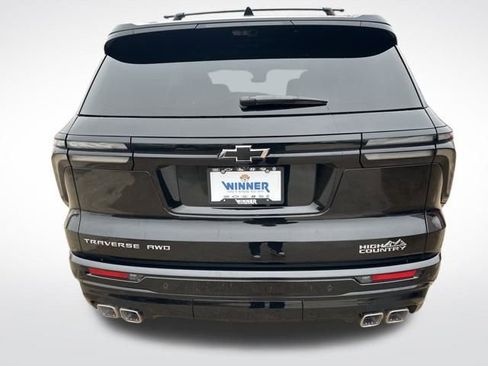 New 2026 Chevrolet Traverse High Country w/ LPO, Floor Liner Package image 4