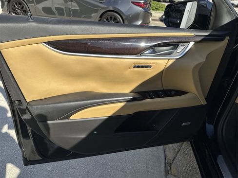 Used 2013 Cadillac XTS Luxury w/ Driver Awareness Package image 40