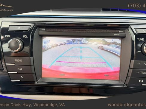 Used 2014 Toyota Corolla LE FWD image 17
