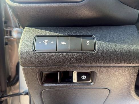 Used 2023 Hyundai Santa Fe SE AWD/4WD image 16