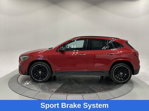 Certified 2025 Mercedes-Benz GLA 250 image 4