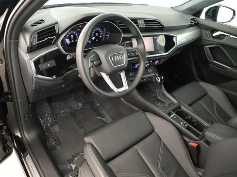 Certified 2025 Audi Q3 2.0T Premium w/ Convenience Package image 15