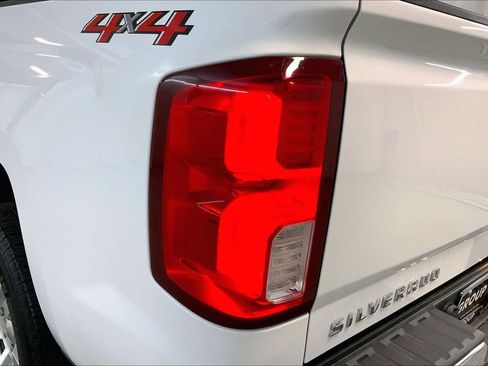 Used 2018 Chevrolet Silverado 1500 LTZ AWD/4WD image 28