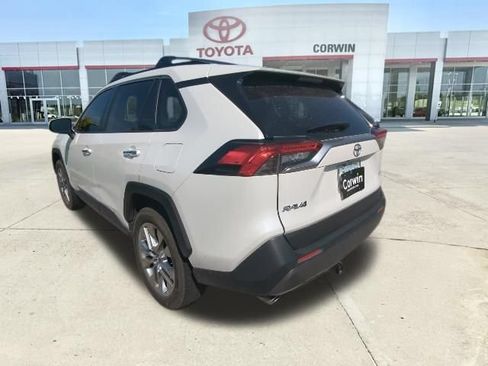Used 2019 Toyota RAV4 Limited w/ Cold Weather Package FWD image 36