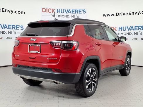 Used 2023 Jeep Compass Limited AWD/4WD image 4