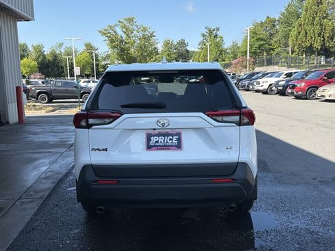 Used 2024 Toyota RAV4 LE FWD image 6