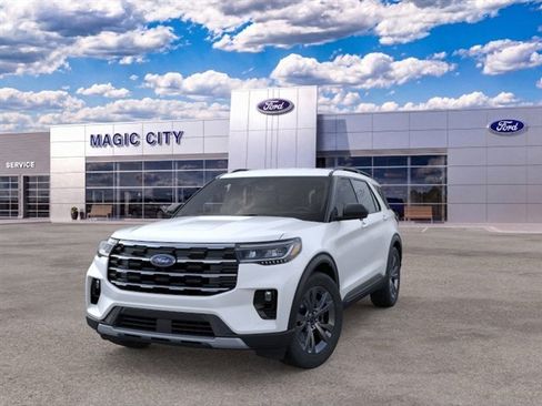 New 2026 Ford Explorer Active w/ Active Comfort Package AWD/4WD image 2