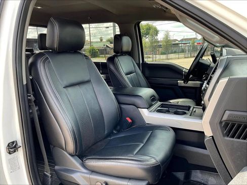 Used 2020 Ford F350 Lariat w/ Lariat Value Package AWD/4WD image 12