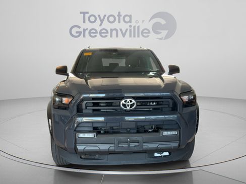 Certified 2025 Toyota 4Runner SR5 AWD/4WD image 9