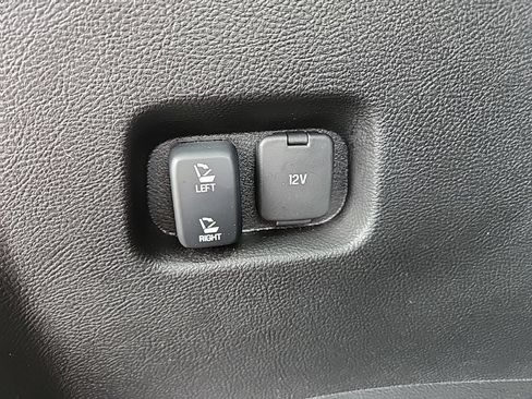 Used 2024 Ford Edge Titanium AWD/4WD image 8