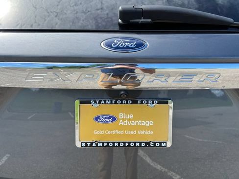 Used 2023 Ford Explorer XLT w/ Equipment Group 202A AWD/4WD image 39