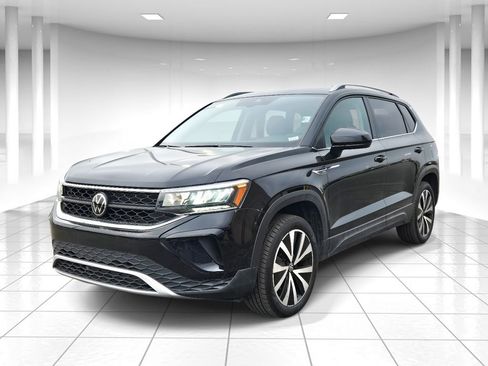Used 2024 Volkswagen Taos SE image 7