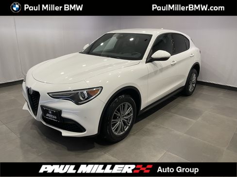 Used 2023 Alfa Romeo Stelvio Sprint AWD/4WD image 1