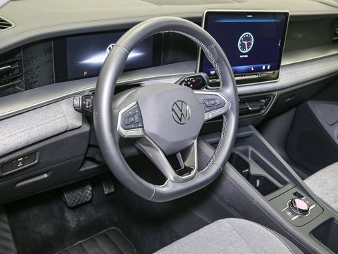 Used 2025 Volkswagen Tiguan S AWD/4WD image 22