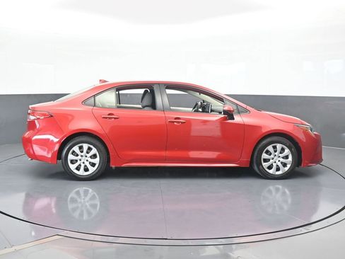 Used 2020 Toyota Corolla LE image 7