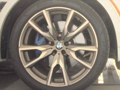 Used 2020 BMW X7 M50i AWD/4WD image 12