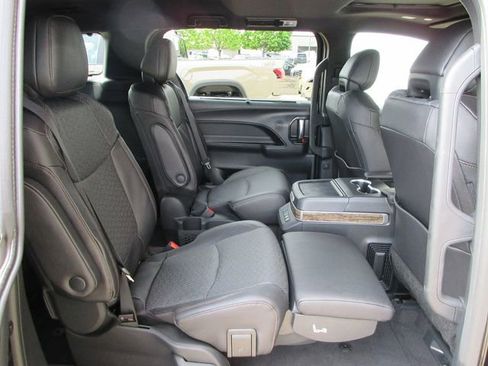 New 2026 Toyota Sienna Platinum AWD/4WD image 29