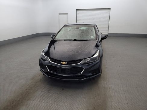 Used 2017 Chevrolet Cruze LT w/ Convenience Package FWD image 15