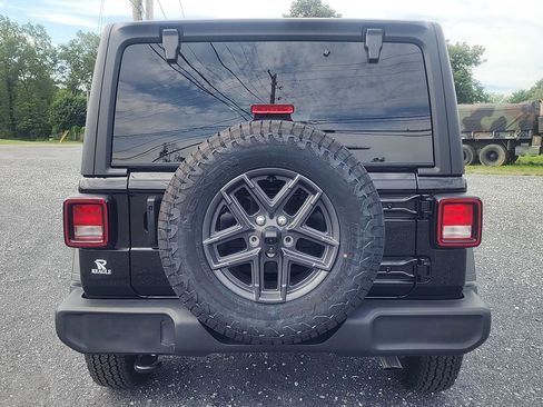 New 2025 Jeep Wrangler Sport S image 6