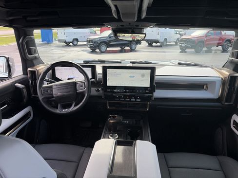 Used 2025 GMC Hummer EV 3X AWD/4WD image 19