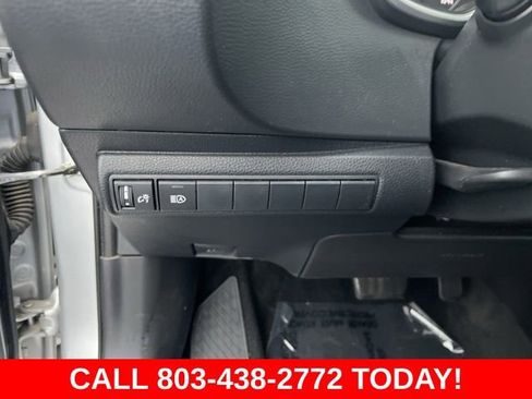 Used 2025 Toyota Corolla SE FWD image 29