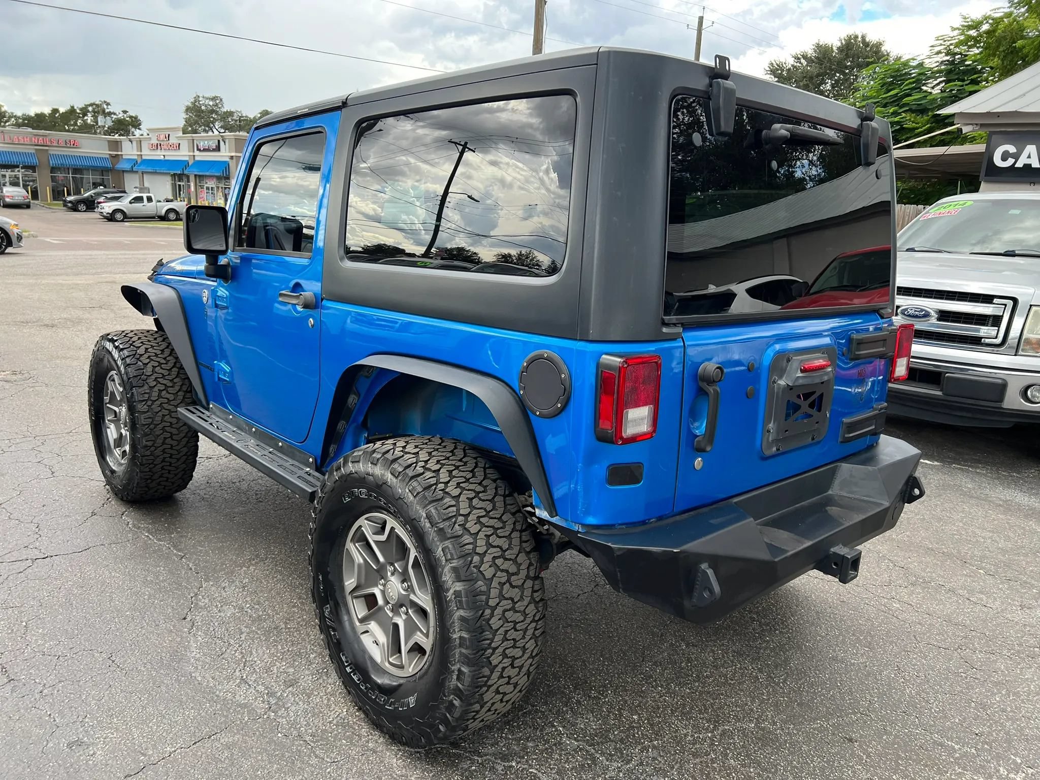 Used 2015 Jeep Wrangler Rubicon w/ Power Convenience Group AWD/4WD image 7