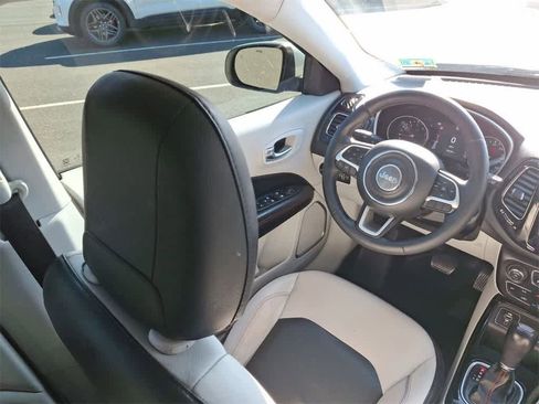 Used 2018 Jeep Compass Limited w/ Navigation Group image 15