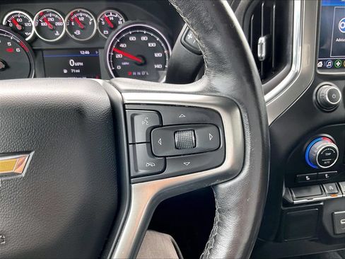 Used 2021 Chevrolet Silverado 1500 LT AWD/4WD image 23