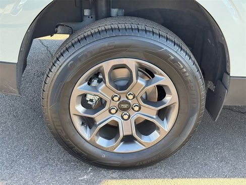 Used 2022 Ford Maverick XLT image 9