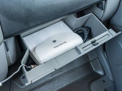 Used 2016 Mercedes-Benz Sprinter 3500 image 40