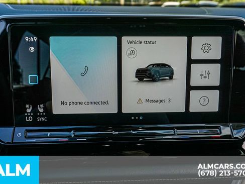 Used 2024 Volkswagen Atlas Cross Sport SE image 34