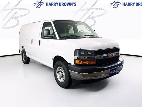 New 2026 Chevrolet Express 2500 w/ Driver Convenience Package RWD image 21