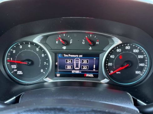 Used 2019 Chevrolet Equinox LT FWD image 30