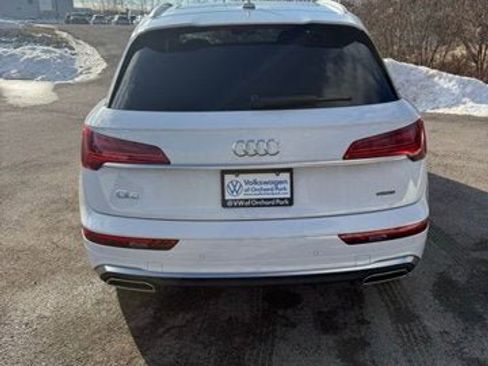 Used 2025 Audi Q5 e Premium Plus w/ Premium Plus Package image 5