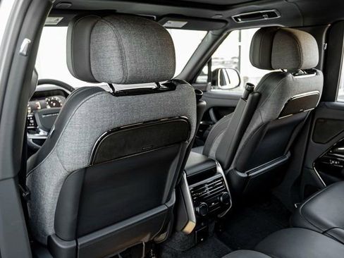 Used 2024 Land Rover Range Rover SV image 22