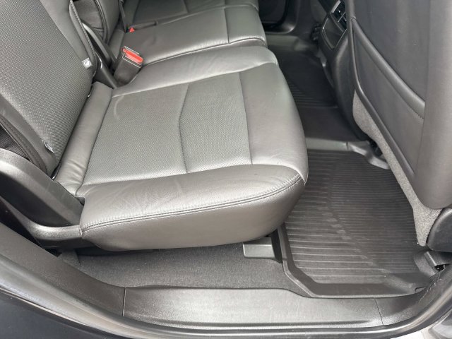 Used 2020 Cadillac XT5 Premium Luxury w/ LPO, Floor Liner Package AWD/4WD image 25