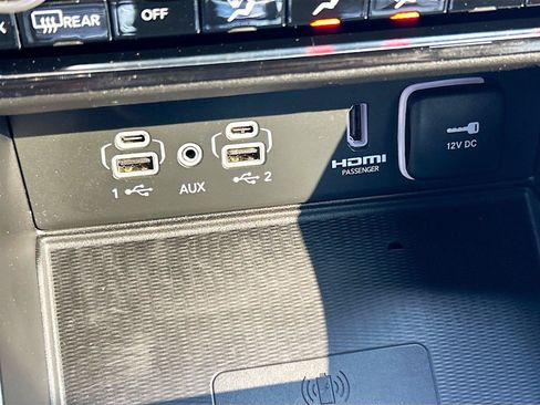 Used 2023 Jeep Grand Cherokee Summit AWD/4WD image 31