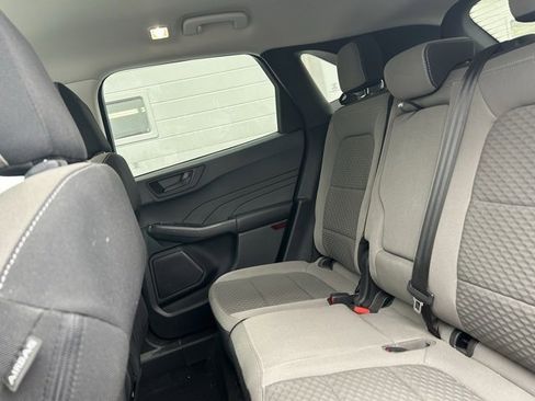 Used 2022 Ford Escape SE w/ Convenience Package image 9