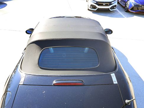 Used 2006 MAZDA MX-5 Miata Grand Touring w/ Suspension Pkg image 33