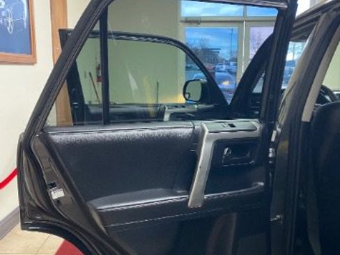 Used 2011 Toyota 4Runner Limited image 12