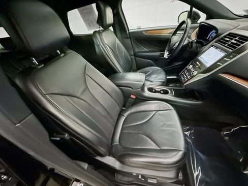 Used 2019 Lincoln MKC Reserve w/ MKC Climate Package AWD/4WD image 29