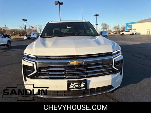New 2026 Chevrolet Suburban Premier RWD image 3