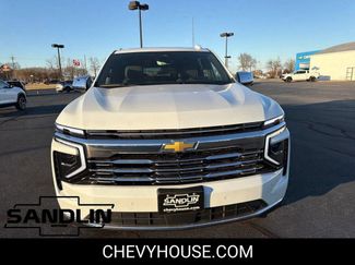 New 2026 Chevrolet Suburban Premier RWD video 3