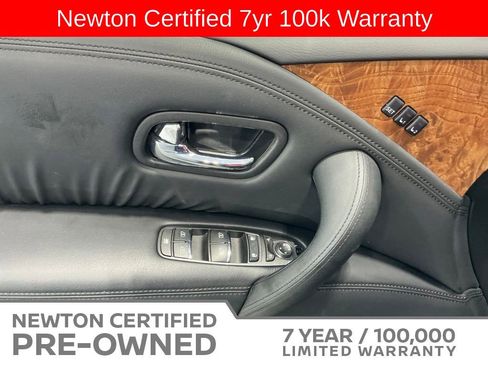 Used 2024 Nissan Armada SL w/ Captain's Chairs Package AWD/4WD image 41