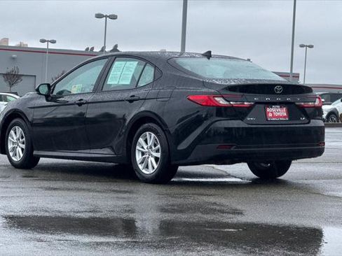 Certified 2025 Toyota Camry LE image 7