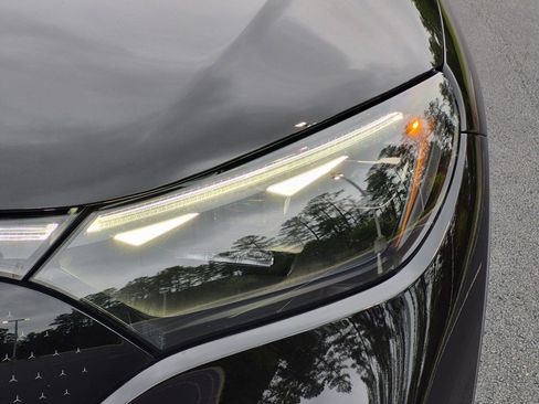 Certified 2023 Mercedes-Benz EQE 500 4MATIC SUV image 6