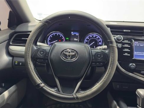 Used 2019 Toyota Camry SE image 17