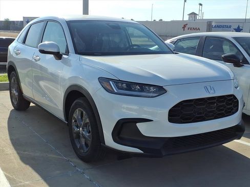 New 2026 Honda HR-V LX image 1